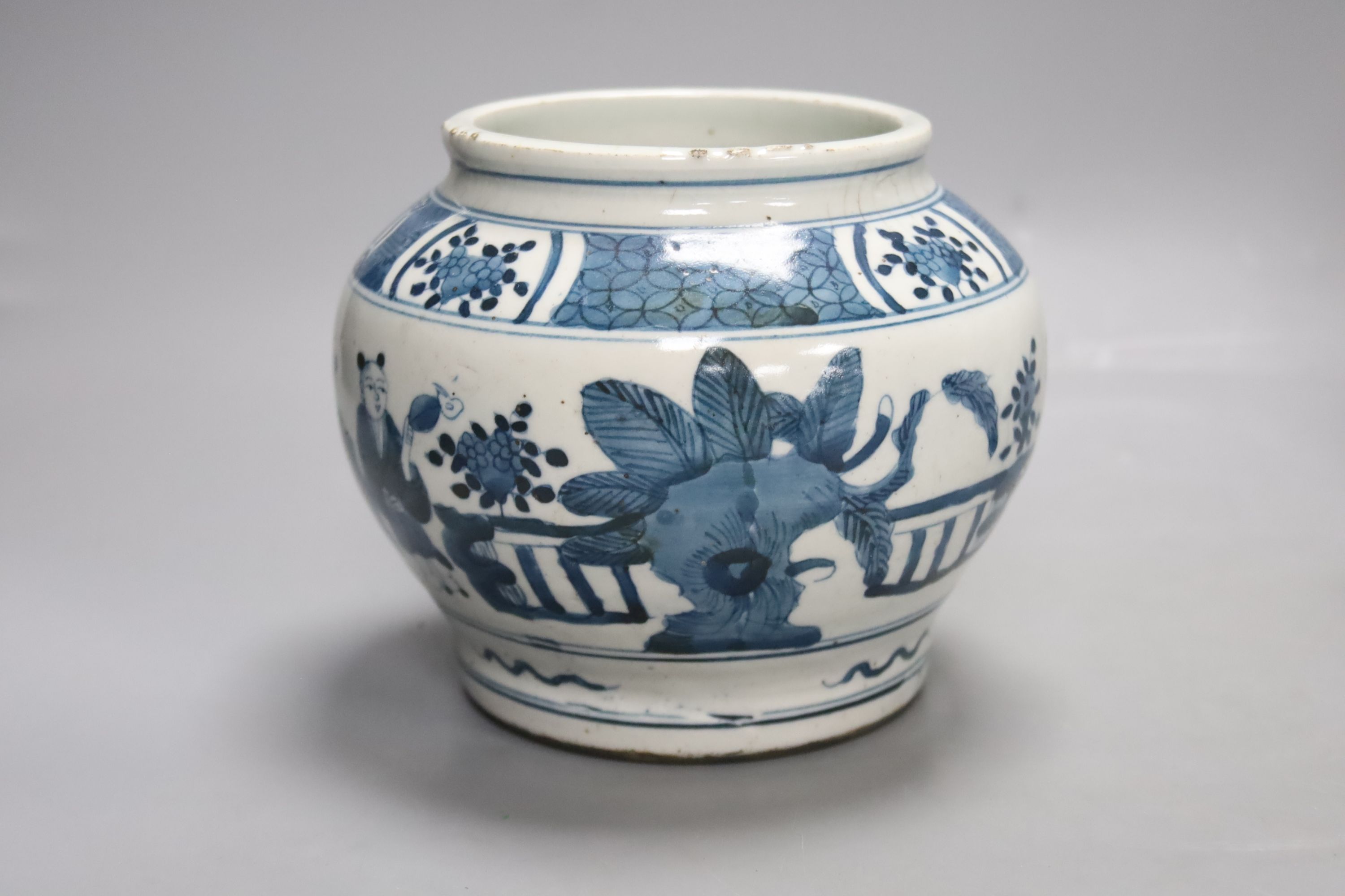 A Japanese Arita blue and white dish with scalloped edge, Dia 29cm and a modern Chinese jar